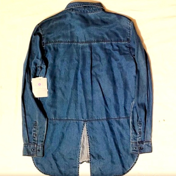 NWT Athleta Bootjack Chambray Split Back Button Down - Picture 3 of 7